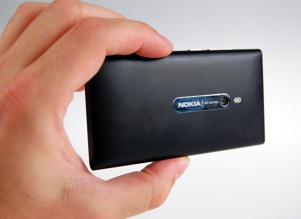 Lumia 800 dla Twojej kobiety? Nokia mówi tak!